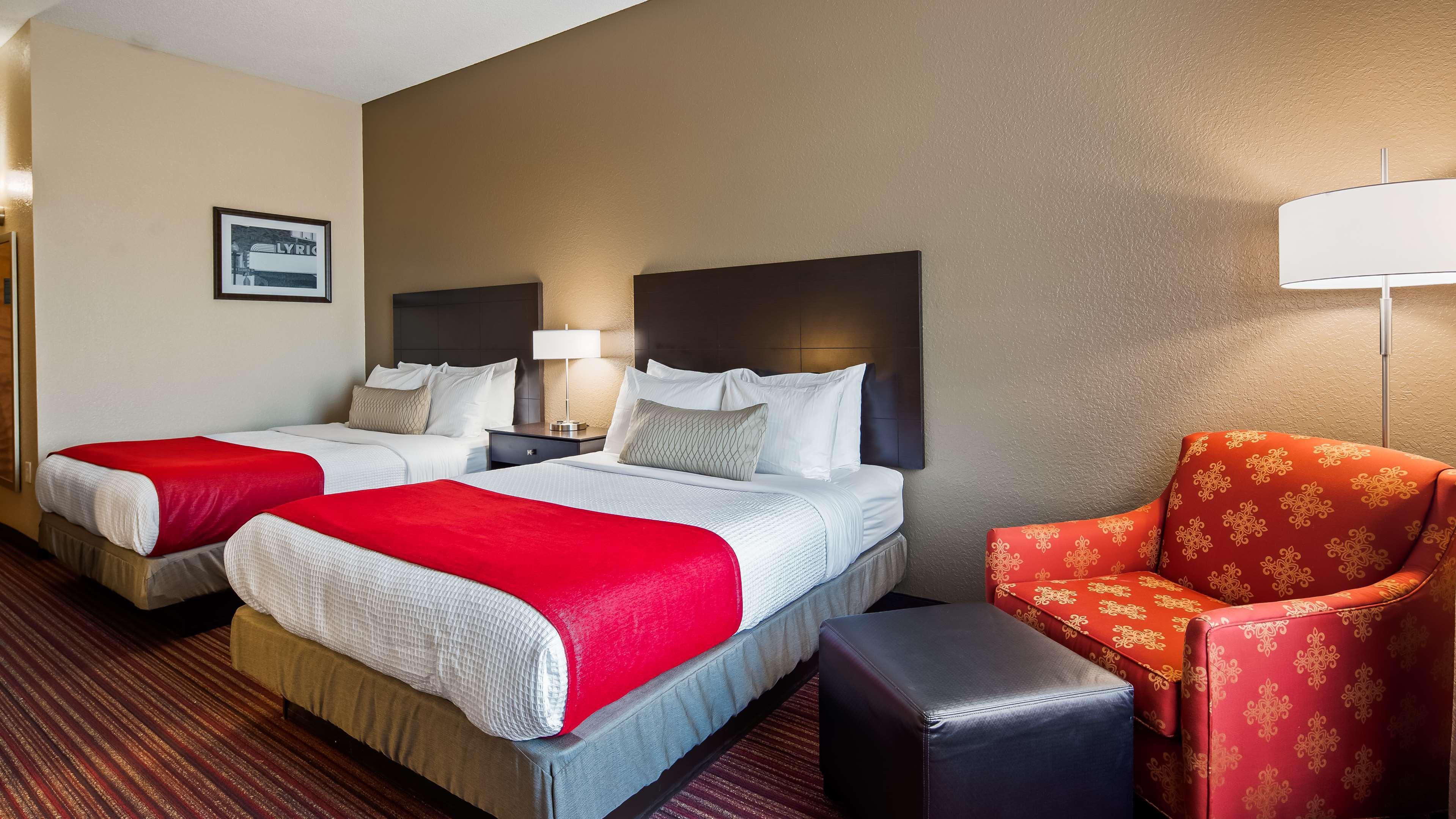 Best Western Plus Bradbury Inn And Suites Уэйкросс Экстерьер фото