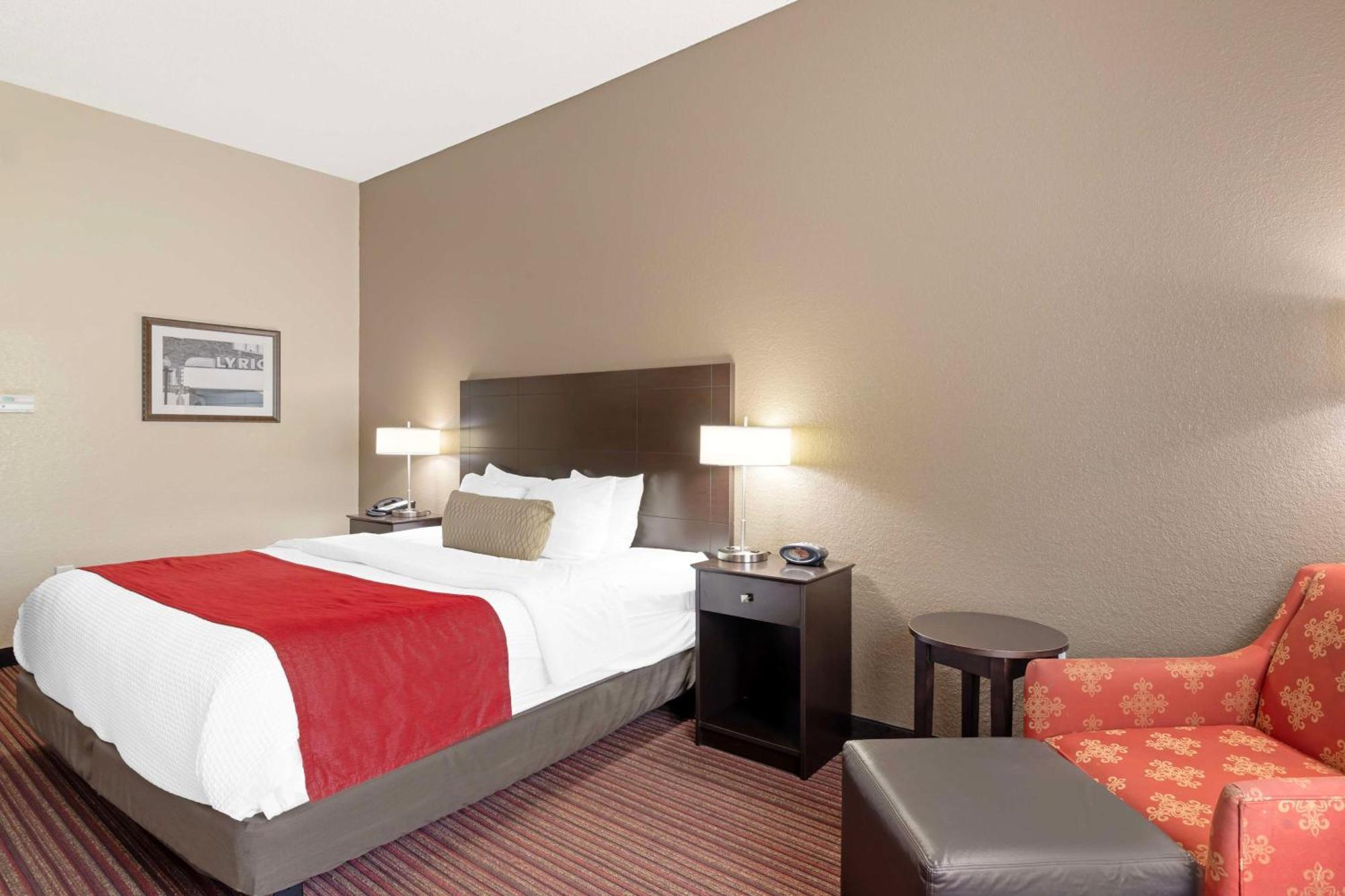 Best Western Plus Bradbury Inn And Suites Уэйкросс Экстерьер фото